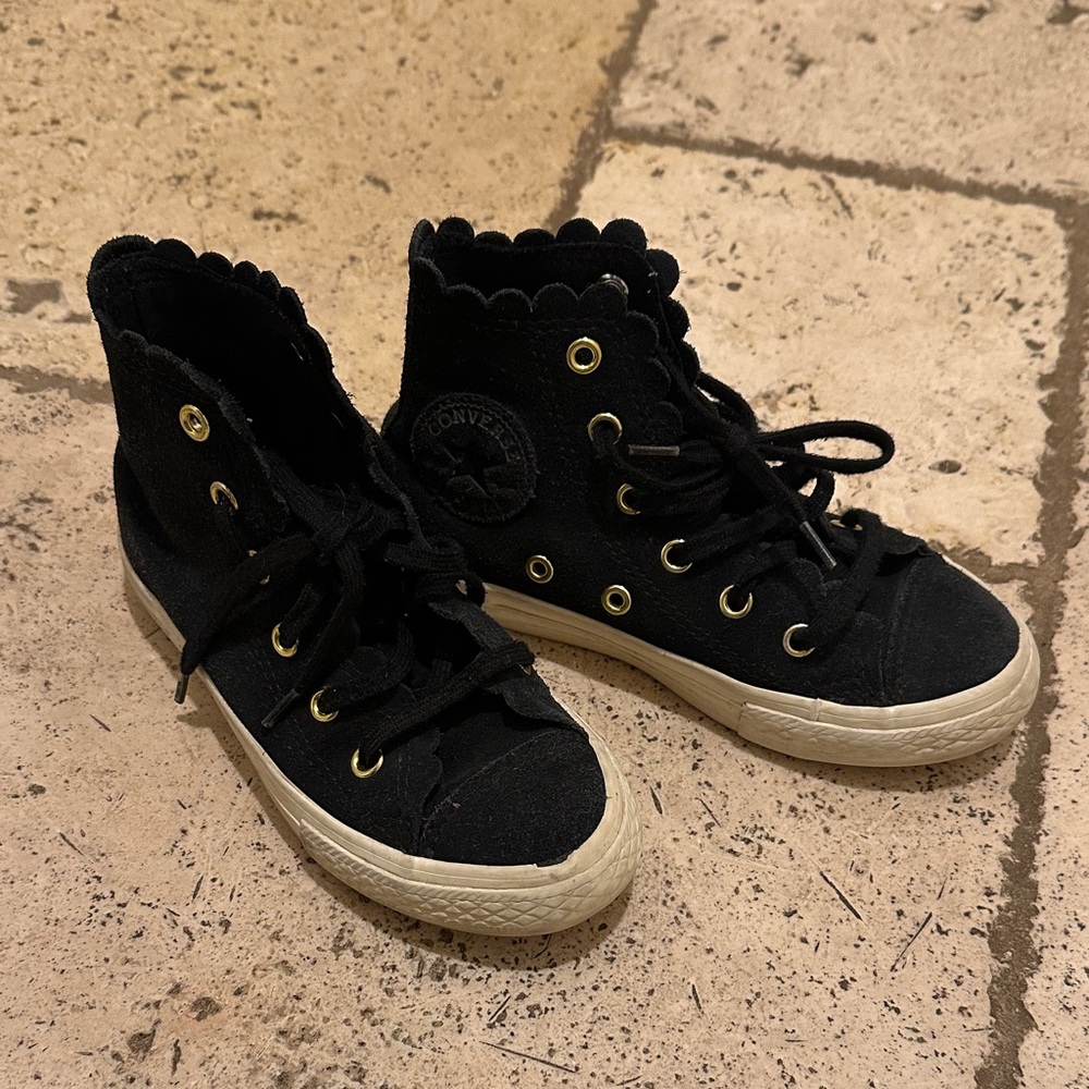 Scallop Suede Converse Black High-Top Kids Sneakers